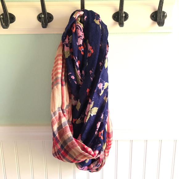 Anthropologie Accessories - Anthropologie Infinity Scarf